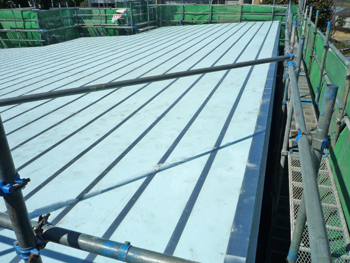 屋根：ポリスチレンフォーム３種　厚６０mm