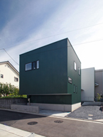 猫と暮らす中庭のある家1